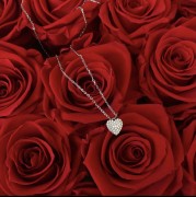 Srebrny naszyjnik serce z cyrkoniami