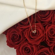 Srebrny pozłacany naszyjnik serce z cyrkoniami