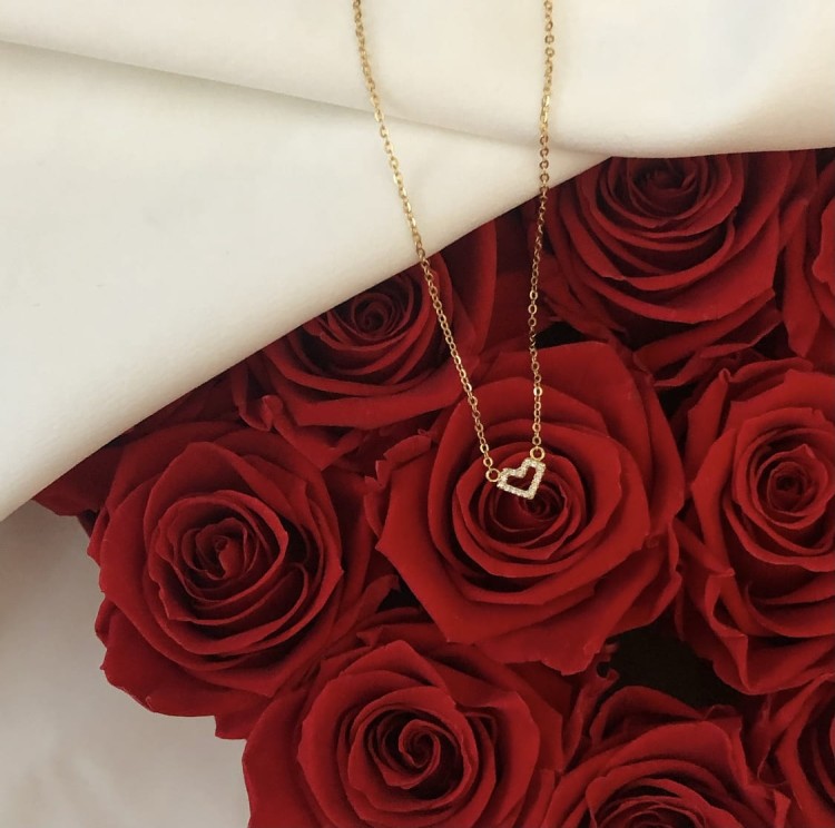 Srebrny pozłacany naszyjnik serce z cyrkoniami