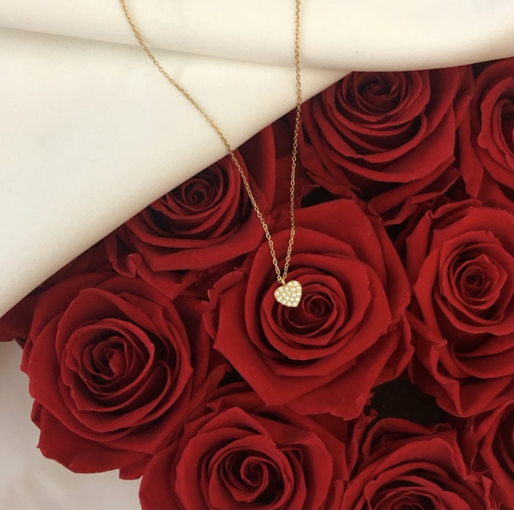 Srebrny pozłacany naszyjnik serce z cyrkoniami