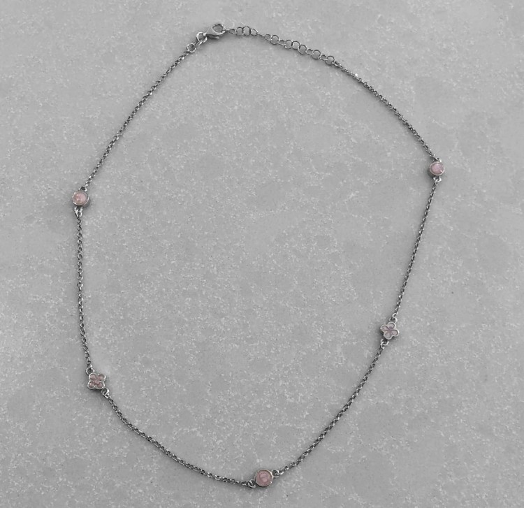 Srebrny naszyjnik choker z wisiorkami różowa emalia