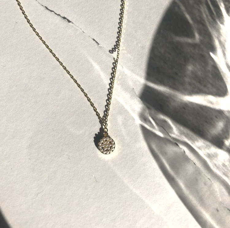 Srebrny pozłacany naszyjnik koło z perełkami