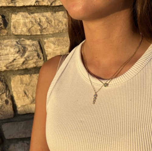 Srebrny pozłacany naszyjnik z cyrkoniami