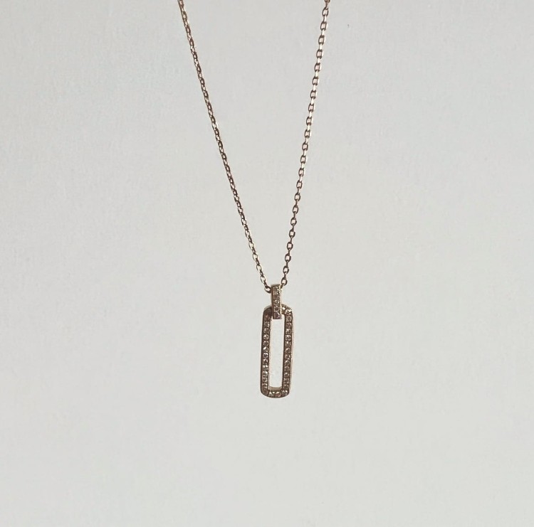 Srebrny pozłacany naszyjnik z cyrkoniami