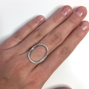 Srebrny pozłacany pierścionek z cyrkoniami