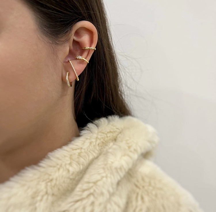 Srebrne kolczyki z cyrkoniami nieoczywiste