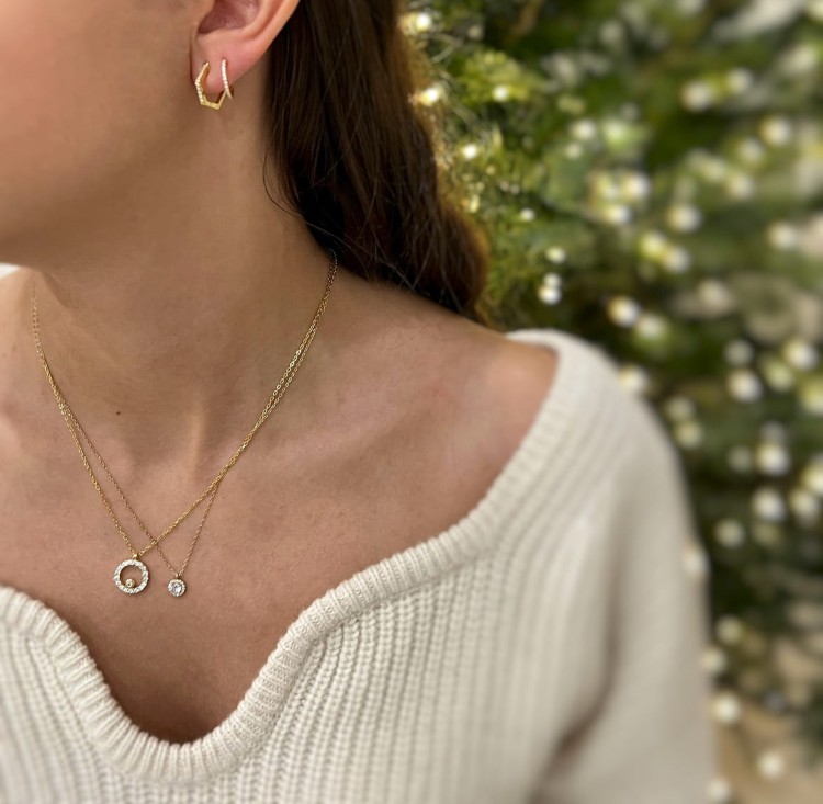 Srebrny pozłacany naszyjnik koło z cyrkoniami