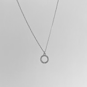 Srebrny naszyjnik koło z cyrkoniami