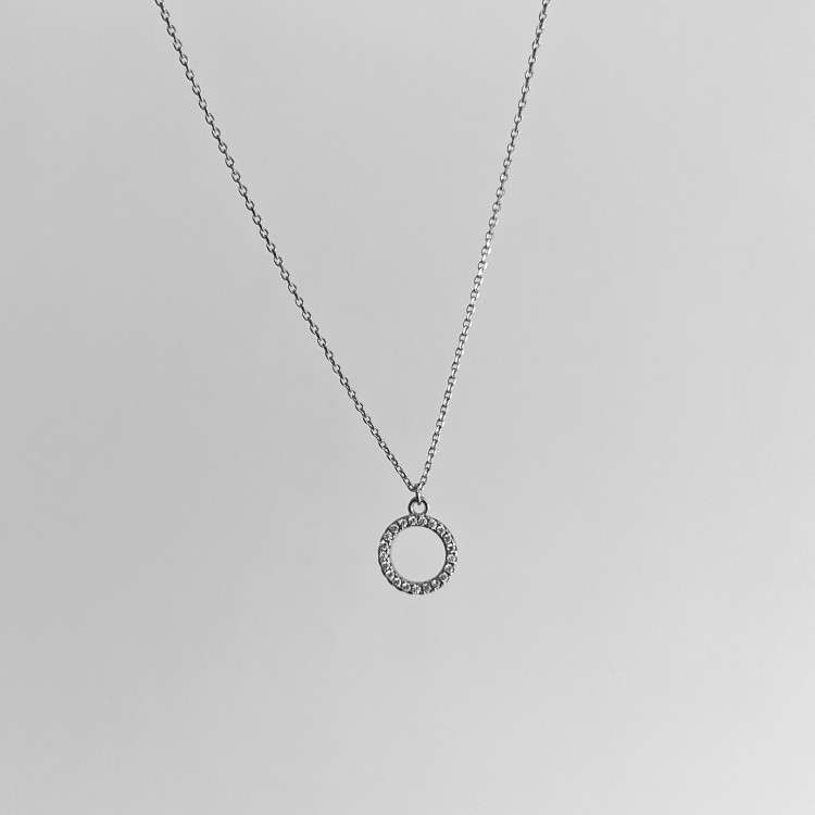 Srebrny naszyjnik koło z cyrkoniami