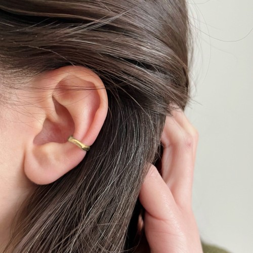 Srebrna pozłacana nausznica nieregularna