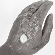 Srebrny naszyjnik z perłą