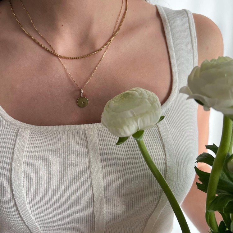 Srebrny naszyjnik personalizowany blaszka z cyrkoniami