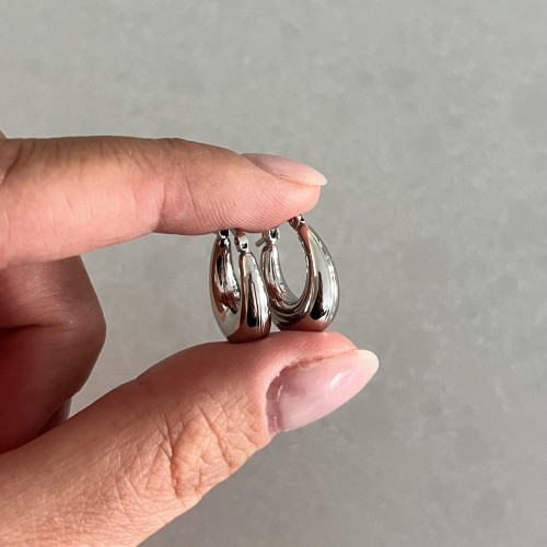 Srebrne kolczyki koła OWALNA  ELEGANCJA