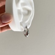 Srebrne kolczyki koła OWALNA  ELEGANCJA