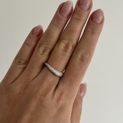 Srebrny pierścionek z cyrkoniami FORMA