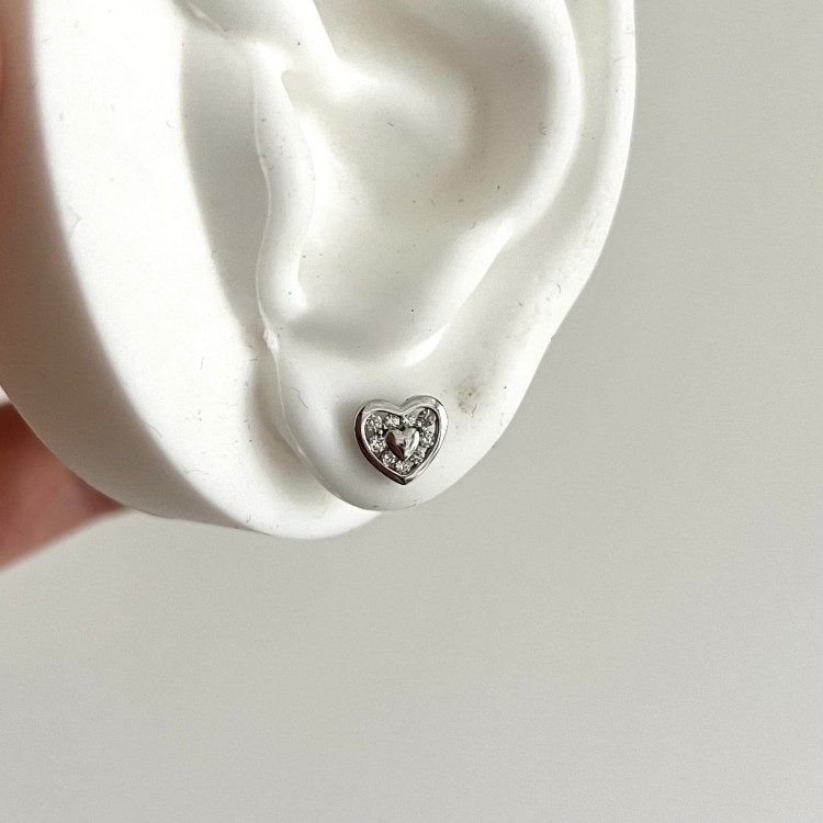 Srebrne kolczyki z cyrkoniami serca
