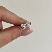 Srebrne kolczyki z cyrkoniami serca