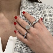 Srebrny pierścionek koło