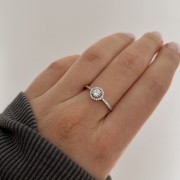 Srebrny pierścionek z cyrkoniami BŁOGOŚĆ