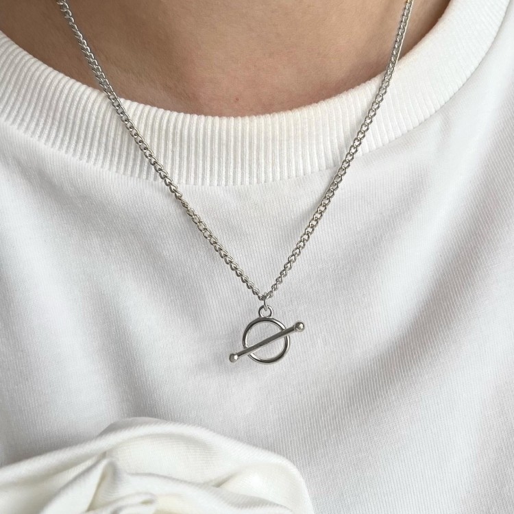 Srebrny naszyjnik z zapięciem