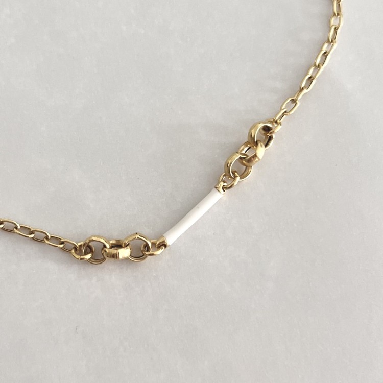 Srebrny pozłacany naszyjnik z emalią jubilerską