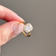 Srebrny pozłacany pierścionek z cyrkoniami SZYK