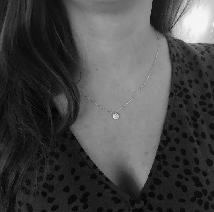 Srebrny naszyjnik koło z cyrkoniami