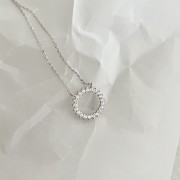 Srebrny naszyjnik z cyrkoniami KOŁO