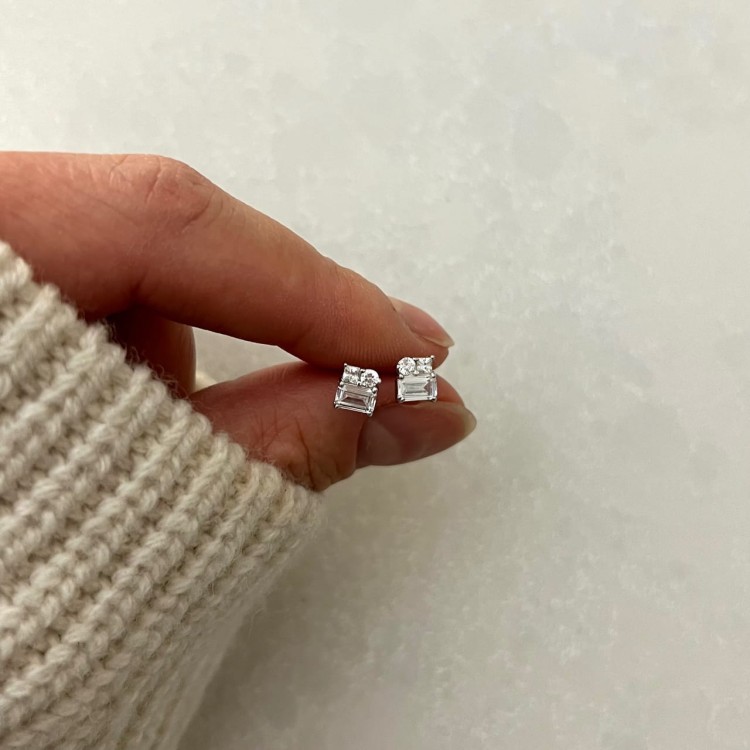 Srebrne kolczyki z cyrkoniami mini błysk