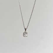 Srebrny naszyjnik z cyrkoniami KWADRAT