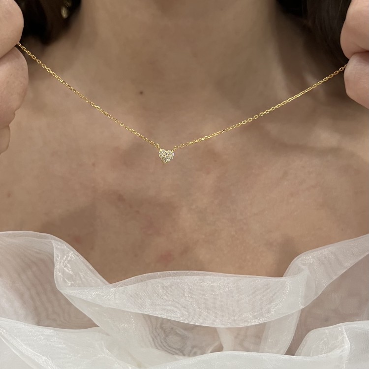 Srebrny pozłacany naszyjnik z cyrkoniami SERCE NA CODZIEŃ