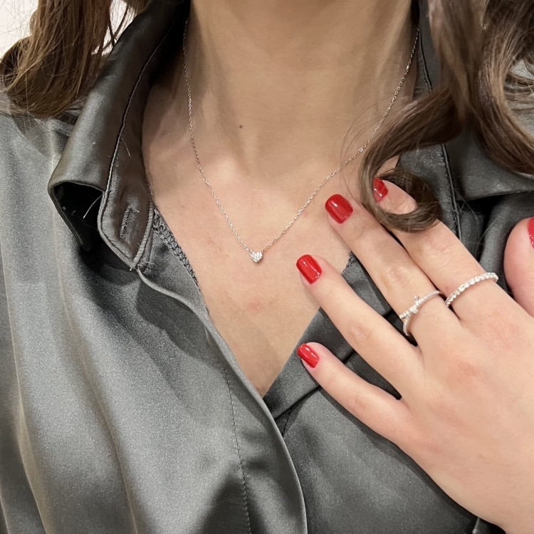 Srebrny naszyjnik z cyrkoniami SERCE NA CODZIEŃ