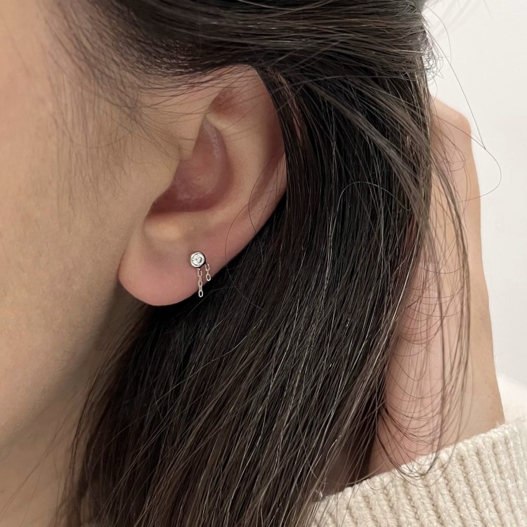 Srebrne  kolczyki z cyrkonią i łańcuszkiem