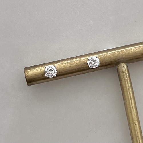 Srebrne kolczyki z cyrkoniami 5mm