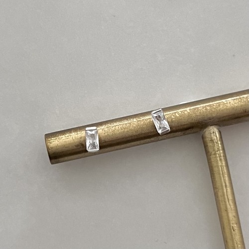 Srebrne kolczyki z cyrkoniami PROSTOKĄT