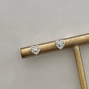 Srebrne kolczyki z cyrkoniami serca