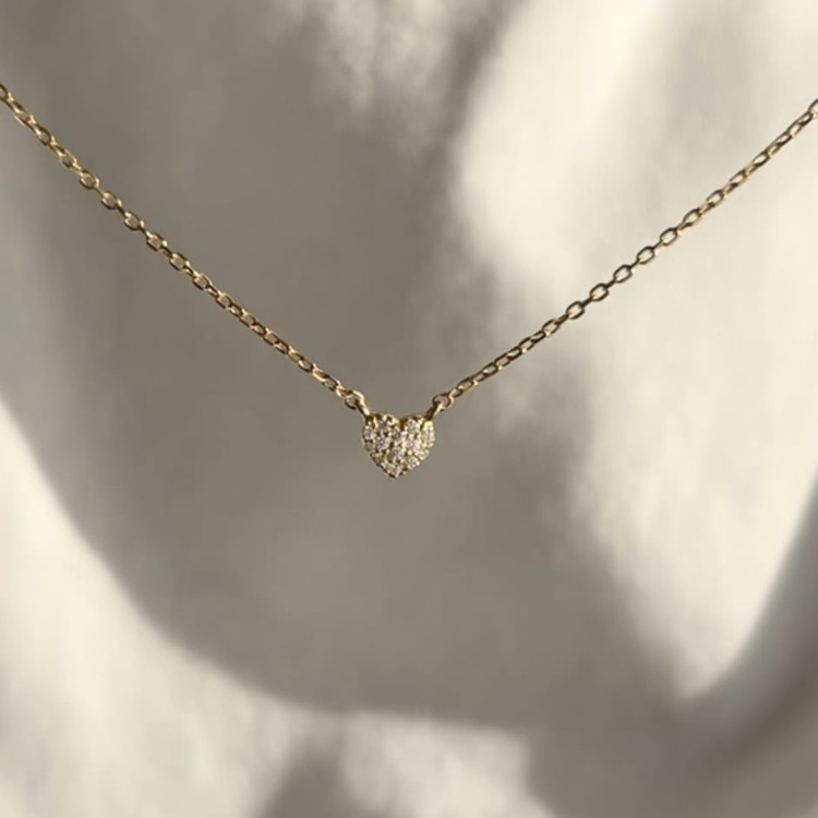 Srebrny pozłacany naszyjnik z cyrkoniami SERCE NA CODZIEŃ