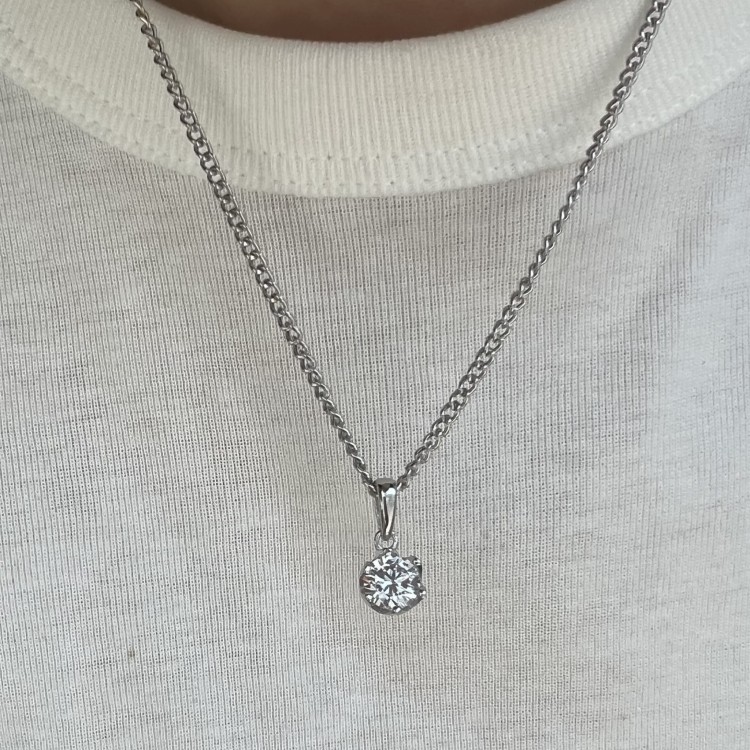 Srebrny naszyjnik z cyrkonią LUKSUS