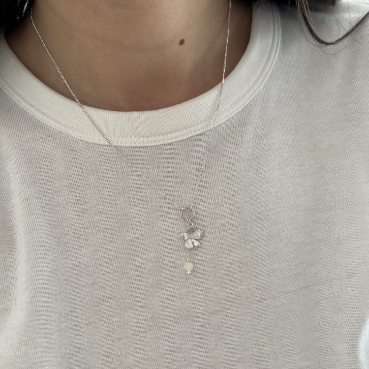 Srebrny naszyjnik KWIAT MAGNOLIA