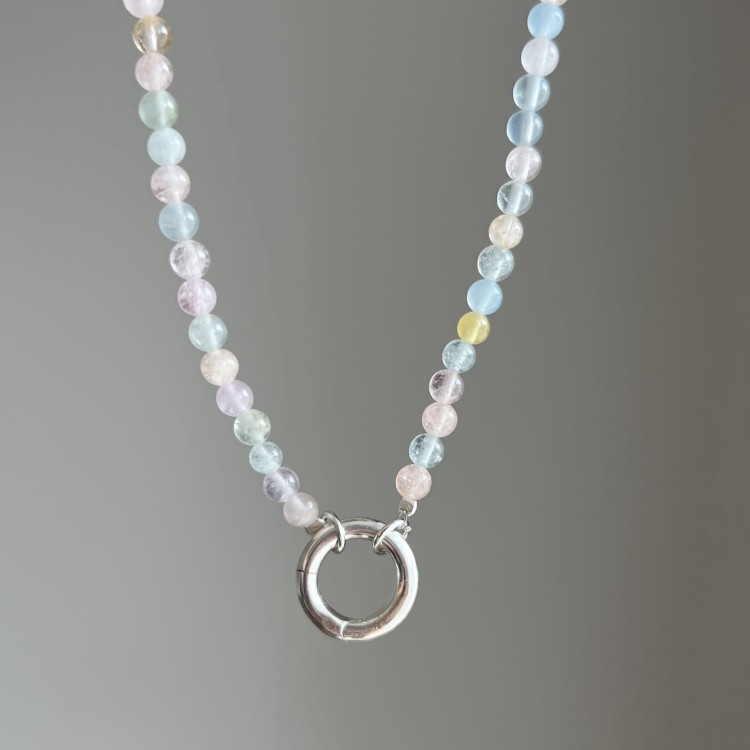 Naszyjnik ZAPIĘCIE KOŁO morganit KOLOR kamienie naturalne pastelowe