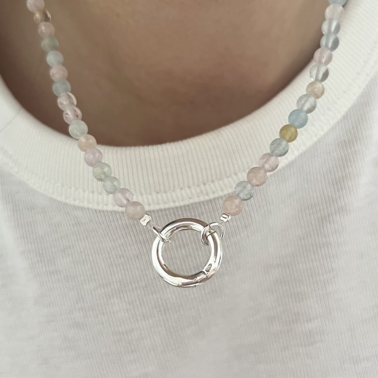 Naszyjnik ZAPIĘCIE KOŁO morganit KOLOR kamienie naturalne pastelowe