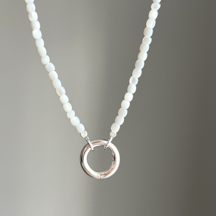 Naszyjnik ZAPIĘCIE KOŁO masa perłowa MUSZLA kamienie naturalne biały