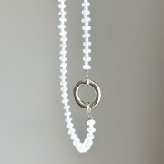 Naszyjnik ZAPIĘCIE KOŁO jadeit KOKOSOWY kamienie naturalne biały