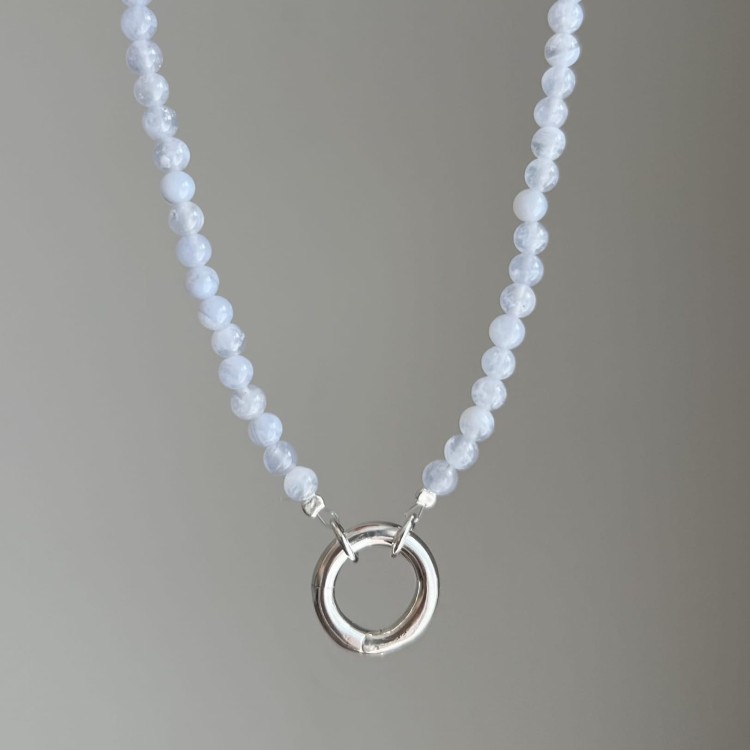 Naszyjnik ZAPIĘCIE KOŁO chalcedon JEANS kamienie naturalne niebieski