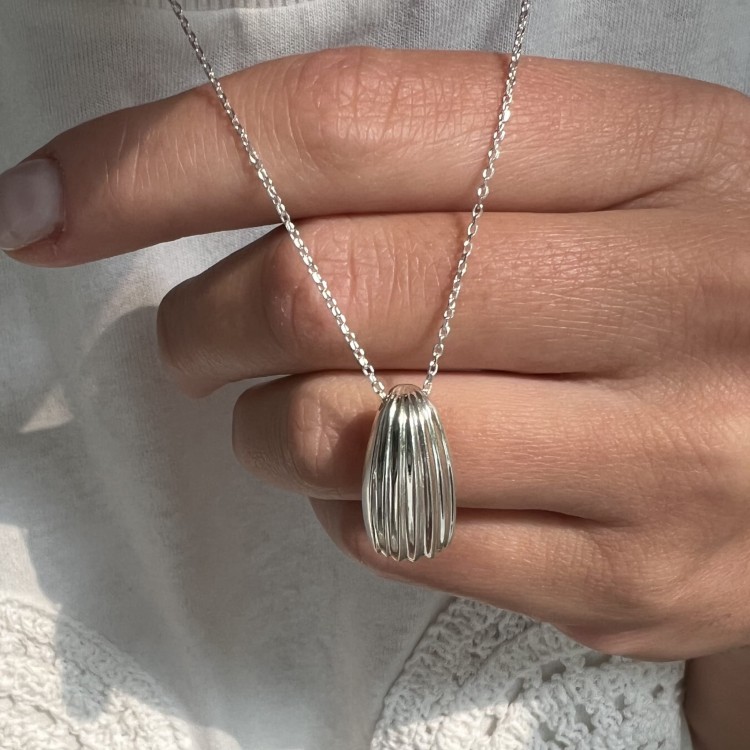 Srebrny naszyjnik MUSZELKA