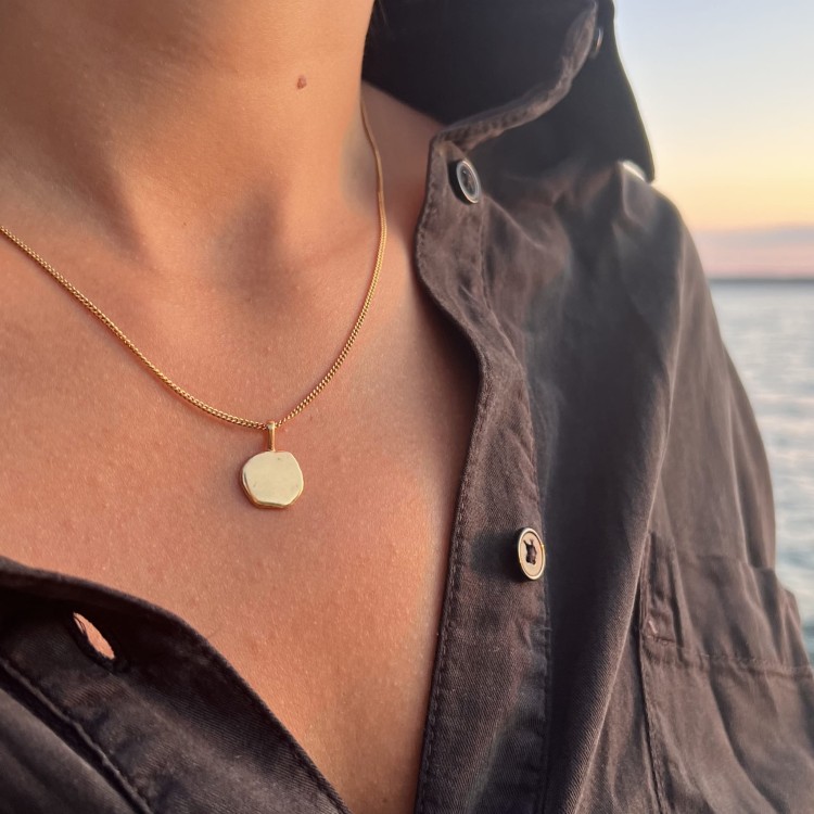 Srebrny pozłacany naszyjnik SUROWY