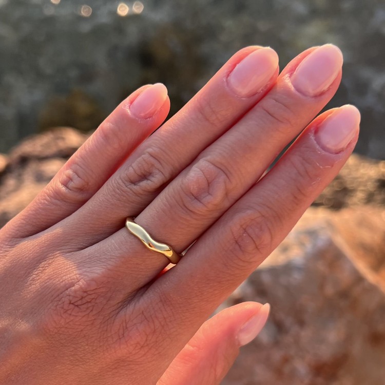 Srebrny pozłacany pierścionek nieregularny