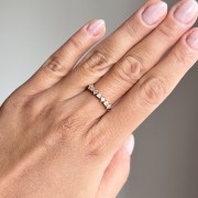 Srebrny pozłacany pierścionek z cyrkoniami BŁOGOŚĆ