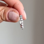 Srebrny pierścionek z cyrkoniami BŁOGOŚĆ