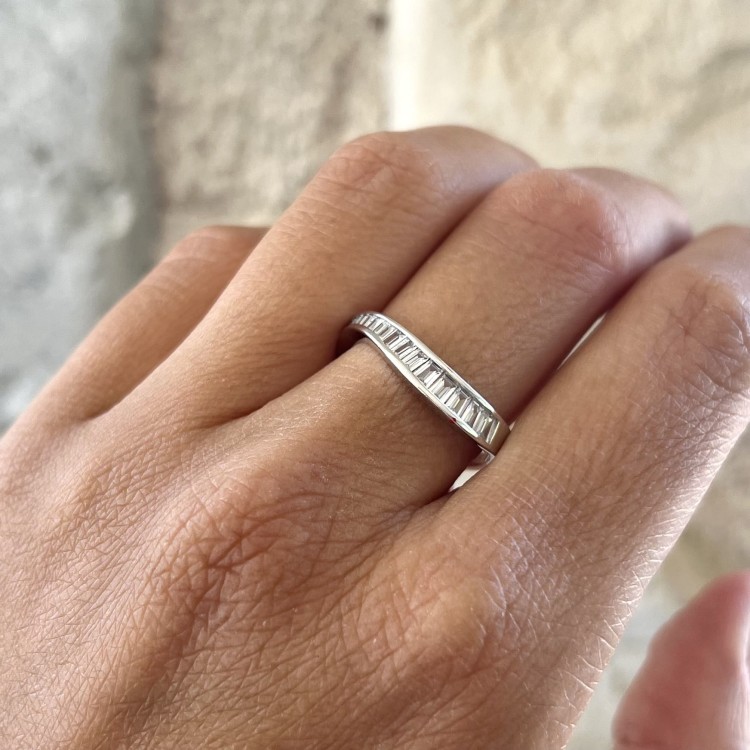 Srebrny pierścionek z cyrkoniami FORMA no. 2